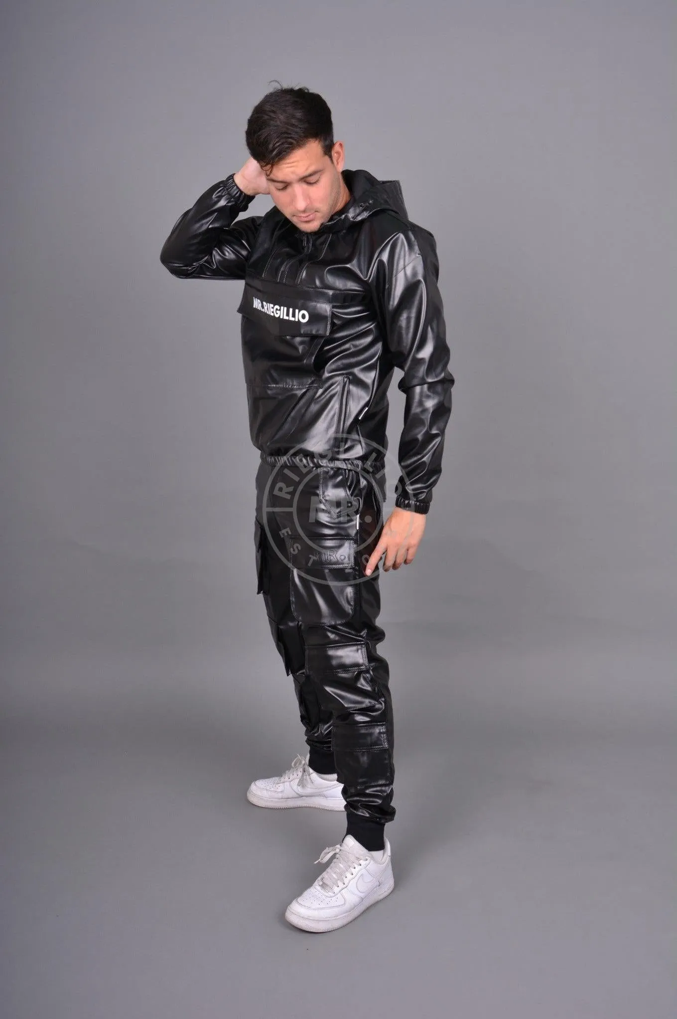 MR. Anorak Hoodie Black