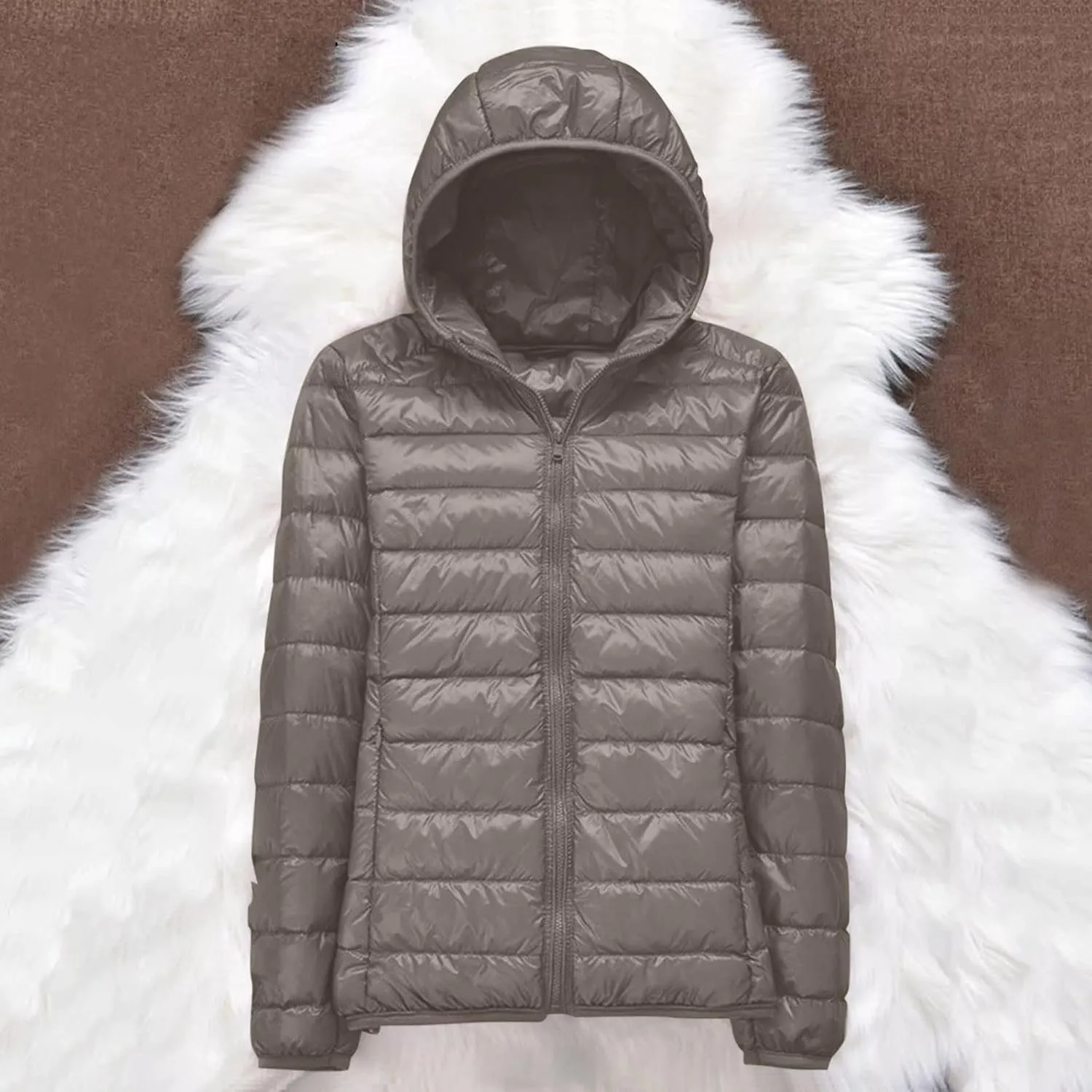 Women's Hooded Packable Puffer Jackets Winter Lightweight Warm Down Coats Trendy Slim Fit Windproof Duck Down Outwear